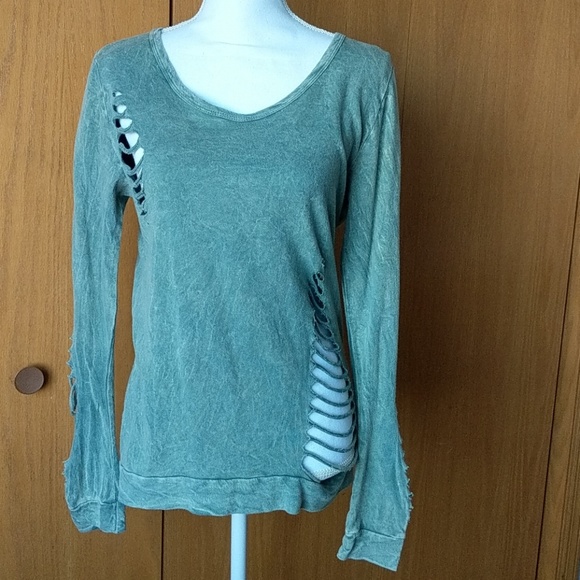Daytrip Tops - Fun Daytrip top
